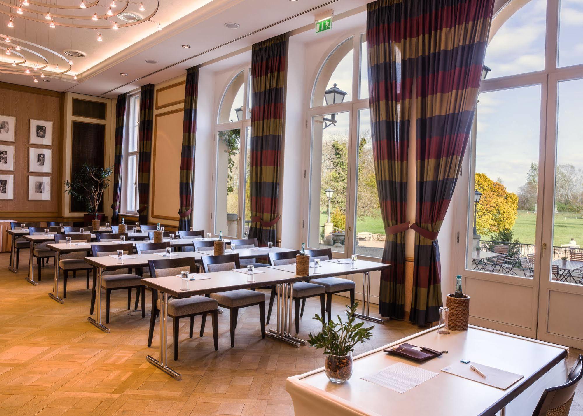 Schloss Und Gut Hotel 4*