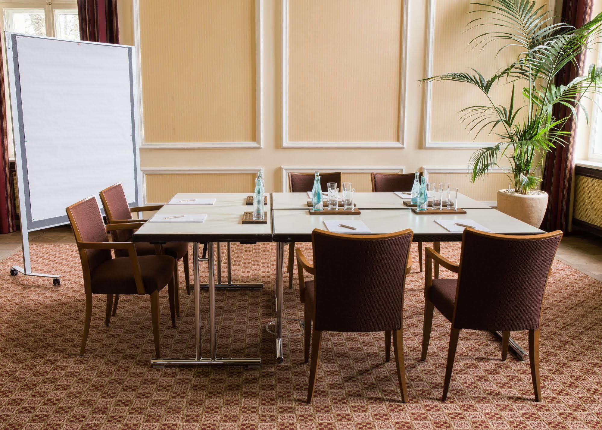 Hotel Schloss Und Gut 4*